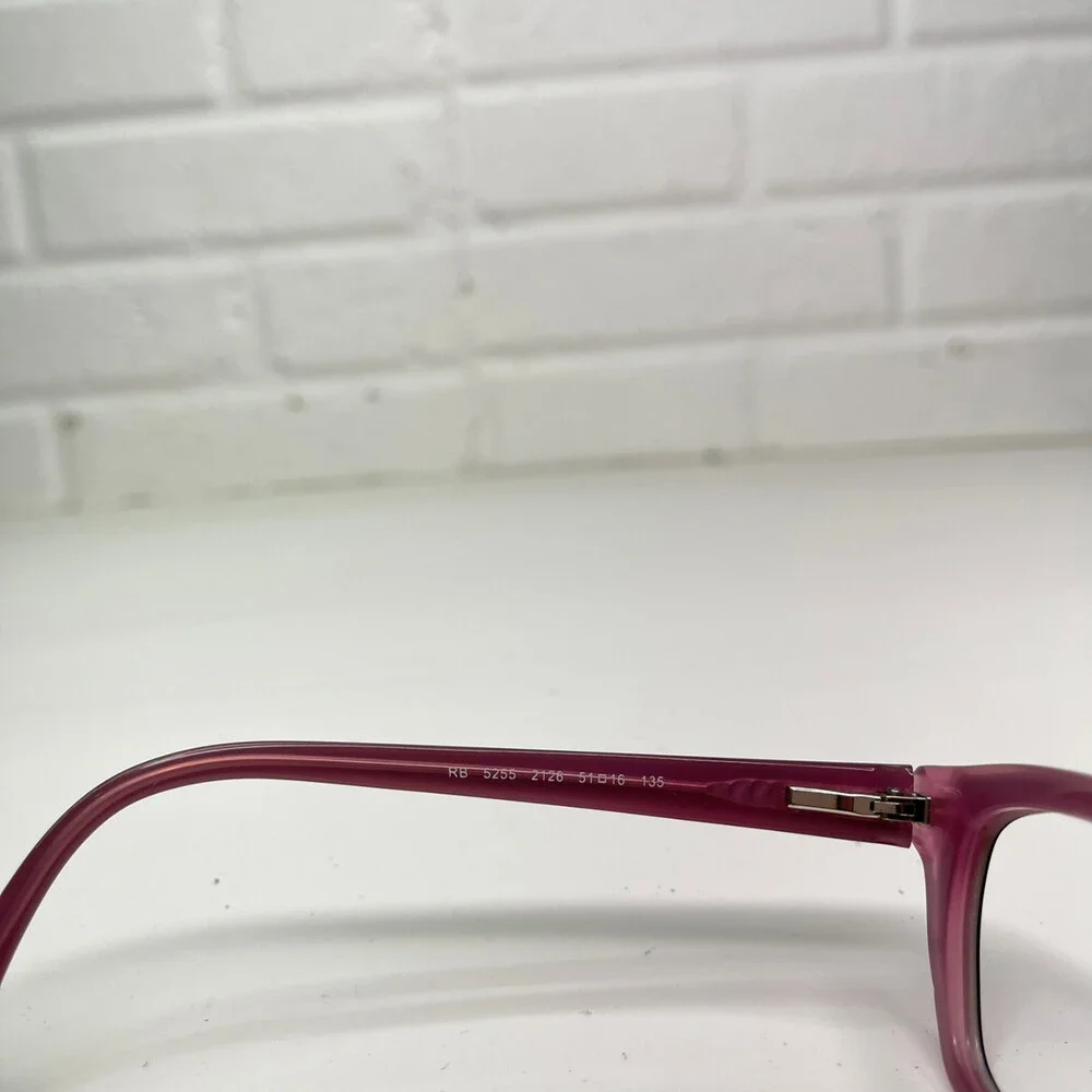 Ray-Ban please message